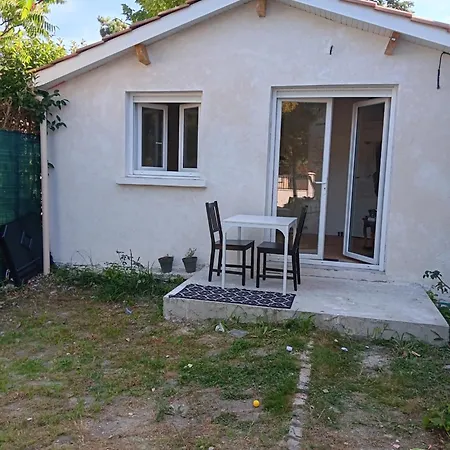 Studio Maisonette Eysines Exterior photo
